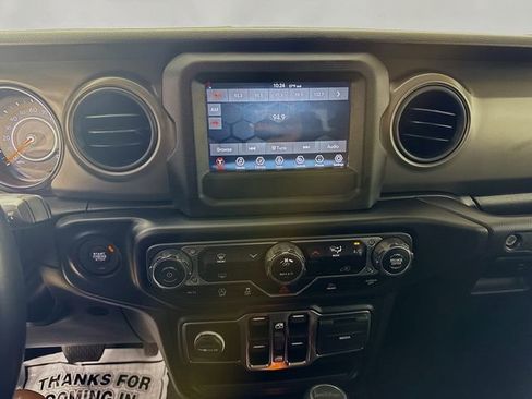 Used 2022 Jeep Gladiator Sport AWD/4WD image 14