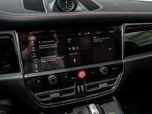 New 2026 Porsche Macan Turbo image 18