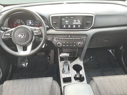 Used 2022 Kia Sportage LX image 13