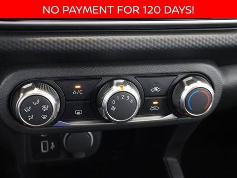 New 2025 Nissan Kicks Play S image 18
