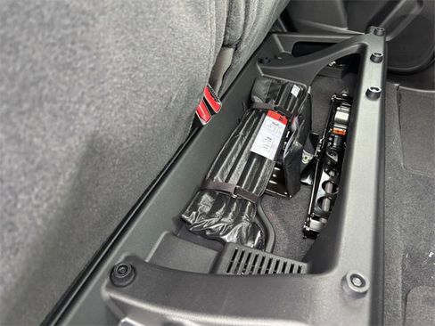 New 2025 Chevrolet Colorado ZR2 w/ Midnight Edition image 33