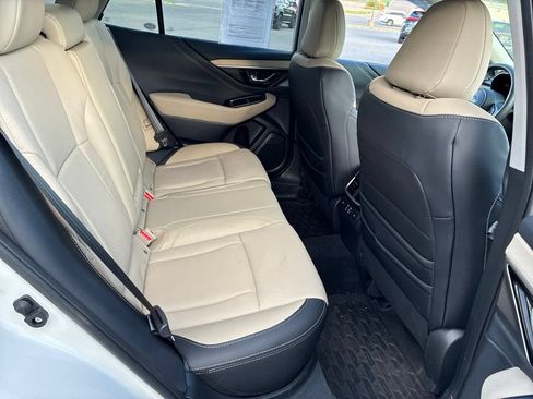 Certified 2025 Subaru Outback Limited AWD/4WD image 12