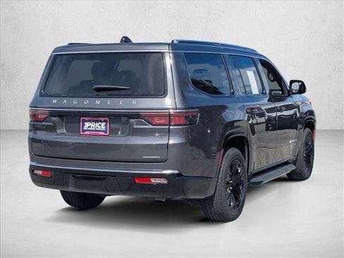 Used 2024 Jeep Wagoneer Series II w/ Flexible Seating Group image 5