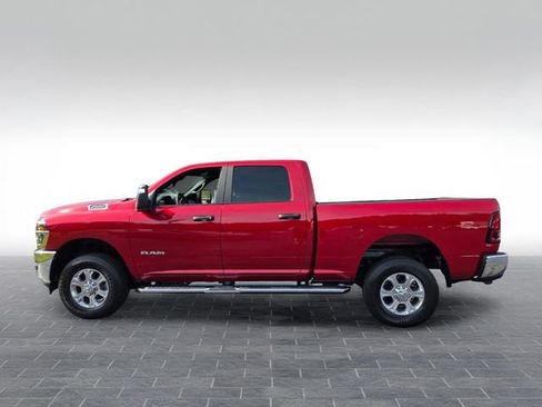 Used 2026 RAM 2500 Big Horn AWD/4WD image 4