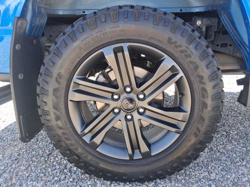 Used 2021 Ford F150 Lariat w/ Equipment Group 502A High AWD/4WD image 17