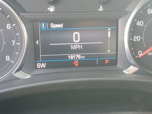 Used 2023 GMC Terrain SLE FWD image 26