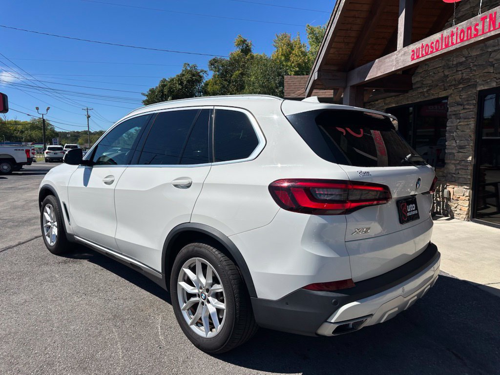 Used 2022 BMW X5 xDrive40i w/ Climate Comfort Package AWD/4WD image 5