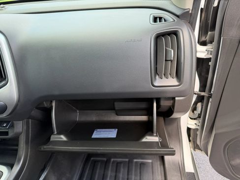Used 2022 Chevrolet Colorado LT w/ Fleet Safety Package RWD image 44