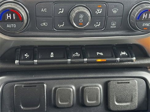 Used 2018 Chevrolet Silverado 1500 LTZ w/ LTZ Plus Package image 31