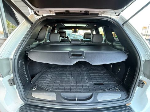 Used 2014 Jeep Grand Cherokee Summit AWD/4WD image 18
