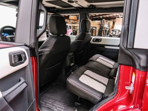 Used 2025 Ford Bronco Heritage Edition image 72