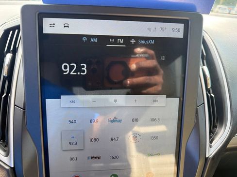Used 2022 Ford Edge SEL AWD/4WD image 26