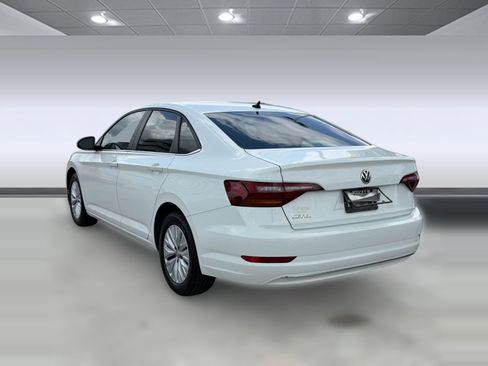 Used 2019 Volkswagen Jetta S image 3
