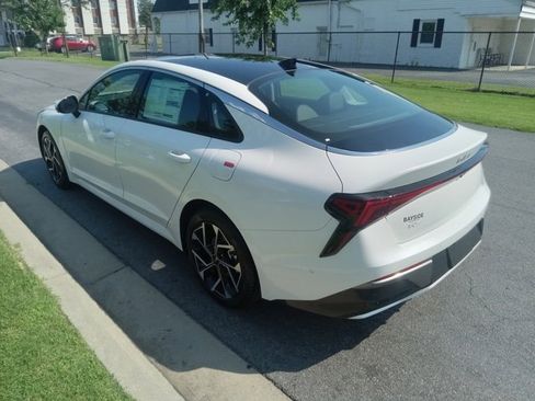 New 2025 Kia K5 EX image 15