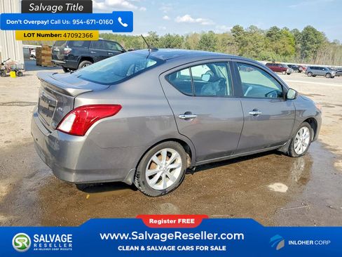 Used 2015 Nissan Versa Sedan image 4