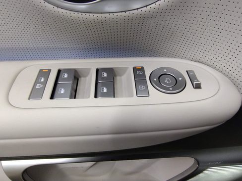 New 2026 Hyundai Ioniq 9 Calligraphy AWD/4WD image 22