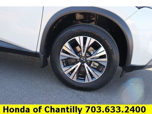 Used 2023 Nissan Rogue SV w/ SV Premium B Package image 34