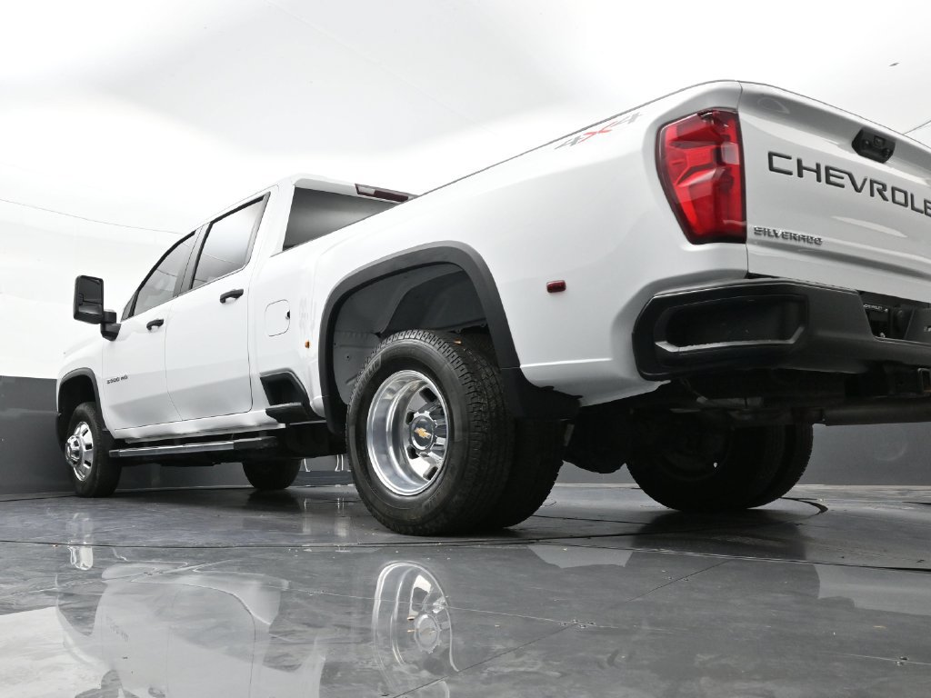 Used 2025 Chevrolet Silverado 3500 W/T AWD/4WD image 25