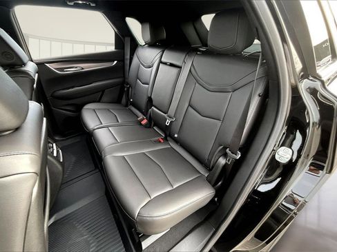 New 2026 Cadillac XT5 Luxury w/ LPO, Floor Liner Package image 10