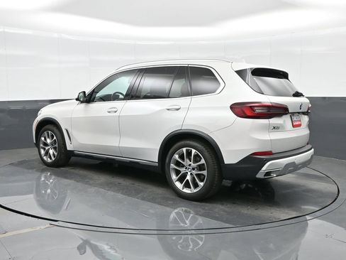 Used 2023 BMW X5 xDrive40i w/ Premium Package image 3