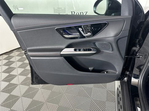 Used 2025 Mercedes-Benz GLC 43 AMG 4MATIC image 10