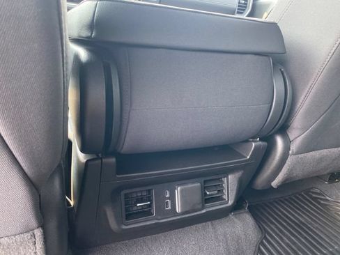 Certified 2024 Chevrolet Silverado 1500 LT AWD/4WD image 19