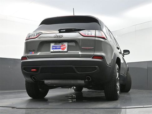 Used 2022 Jeep Cherokee Trailhawk image 28