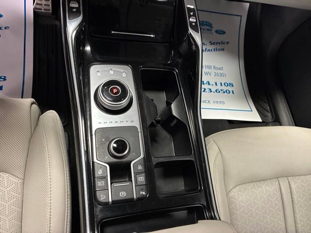 Used 2023 Kia Sorento SX Prestige AWD/4WD image 9