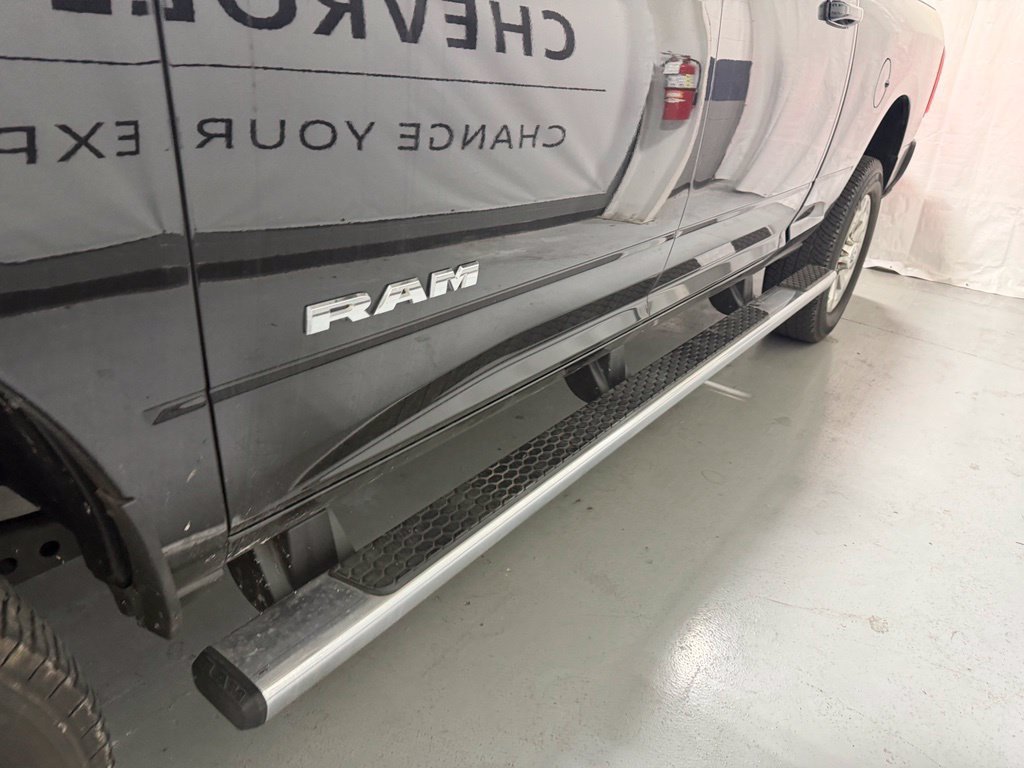 Used 2023 RAM 2500 Laramie AWD/4WD image 10