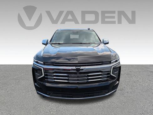 New 2025 Chevrolet Suburban Premier image 29