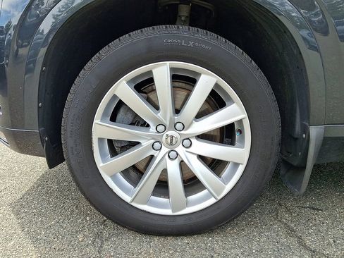 Used 2017 Volvo XC90 T6 Momentum w/ Vision Package AWD/4WD image 8