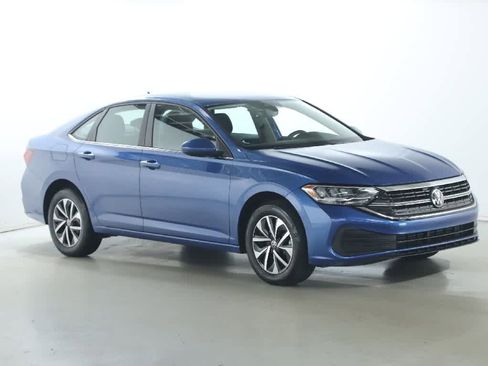 Used 2023 Volkswagen Jetta S image 9
