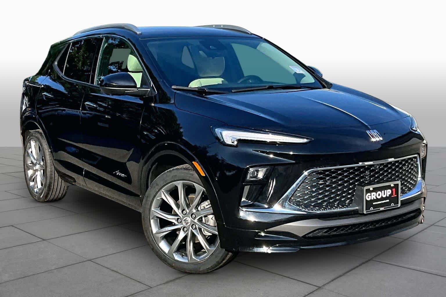Used 2024 Buick Encore GX Avenir w/ Avenir Technology Package FWD image 2