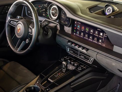 Certified 2024 Porsche 911 Carrera GTS RWD image 12