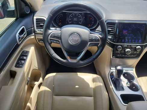 Used 2020 Jeep Grand Cherokee Limited RWD image 11