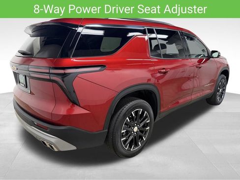 Certified 2025 Chevrolet Traverse LT w/ Sun and Wheel Package AWD/4WD image 11