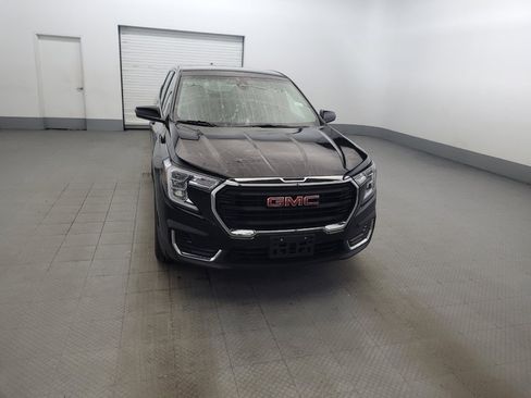 Used 2023 GMC Terrain SLE FWD image 14