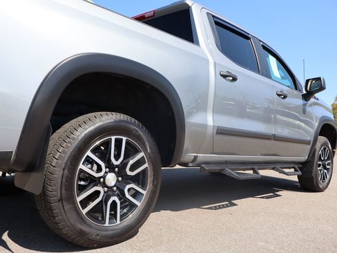 Used 2025 Chevrolet Silverado 1500 Custom Trail Boss w/ LPO, Dark Essentials Package image 39