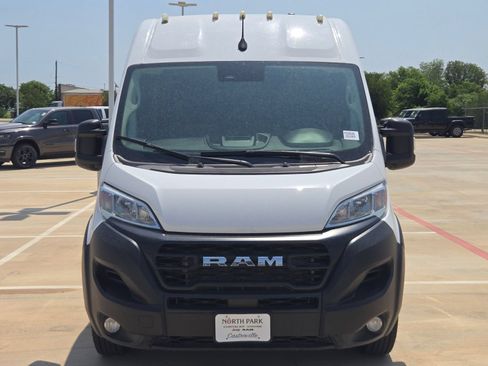 Used 2025 RAM ProMaster 2500 w/ Convenience Group FWD image 8