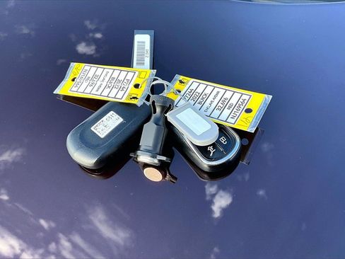 Used 2022 Buick Enclave Avenir w/ Trailering Package, 5000 lbs. image 11