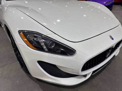 Used 2015 Maserati GranTurismo Sport image 31