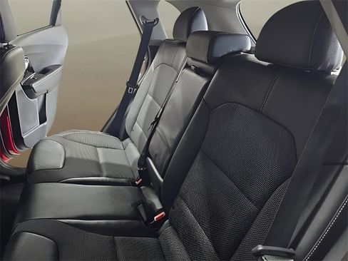 Used 2022 Kia Niro EX w/ Cold Weather Package image 14