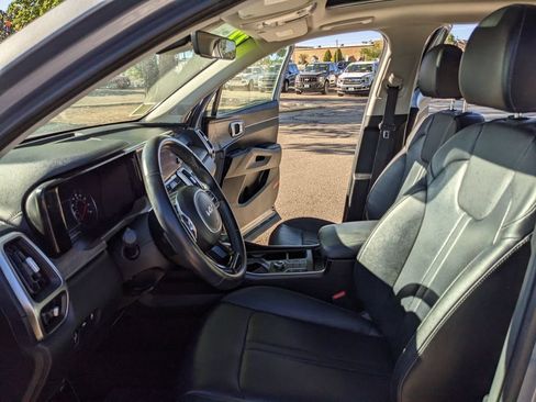 Used 2022 Kia Sorento S w/ Panoramic Sunroof Package AWD/4WD image 18