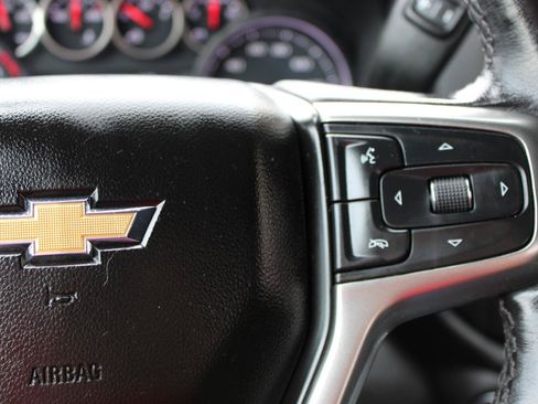 Used 2021 Chevrolet Silverado 1500 LT w/ Safety Package II AWD/4WD image 19