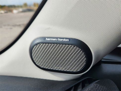 Used 2025 MINI Cooper S image 33