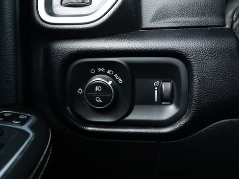 Certified 2024 RAM 2500 Big Horn AWD/4WD image 15