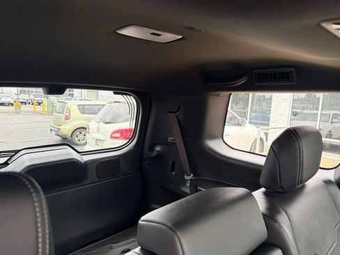 Used 2024 Lexus GX 550 w/ Accessory Package (2T) AWD/4WD image 16