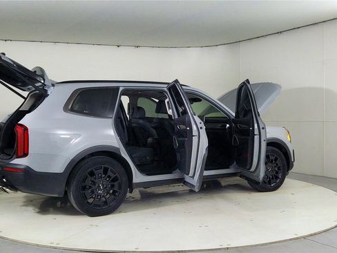 Used 2022 Kia Telluride EX w/ EX Premium Package image 12