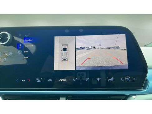 Certified 2025 Chevrolet Equinox EV LT FWD image 19