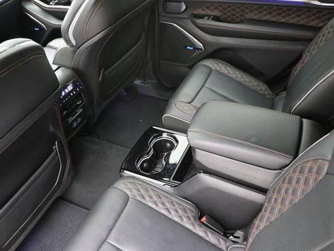 Used 2023 Jeep Grand Cherokee L Summit image 15